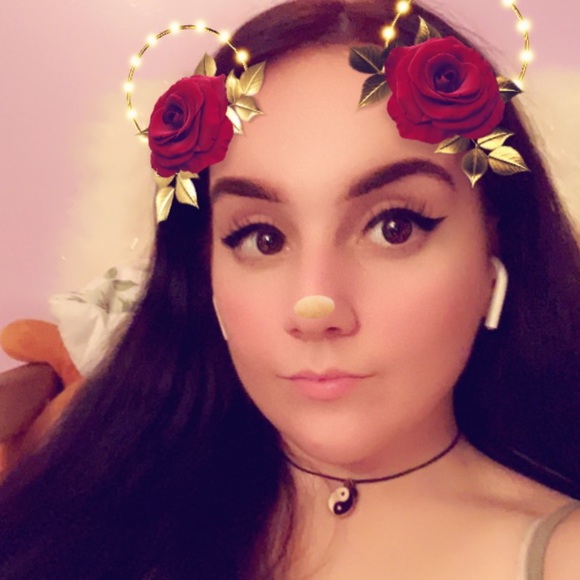 Meet your Posher, Stephanie - Picture 1 of 1